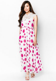 Đầm Maxi ren cổm | Mã: AD224-trắng hồng | Giá: 488000 Quy cách: 84-64-88 (+-2), chiều dài tb: 85cm - 90cm | chiffon | Size (M) | Mô tả: Dịu dàng và thanh lịch với đầm maxi in hoa. Thiết kế phối ren phần cổ góp phần tăng thêm nữ tính cho bạn