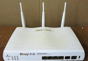 Router Draytek 2820n