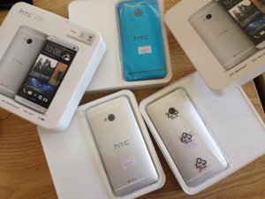HTC ONE M7 Phiên Bản Xanh Dương 32GB Fullbox