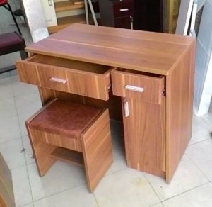 Bàn trang điểm đa năng giá rẻ