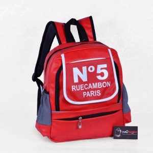 Ba lô N05 Ruecambon Paris MNBLT0715001 | Giá: 112.000 đồng | Loại: Ba lô | Chất liệu: Simili (Giả da) | Màu sắc: Đỏ | Trọng lượng: 520 g | Kích thước: 28x35x6 cm | Kiểu quai: Quai đeo ba lô | Họa tiết: Hình chữ |