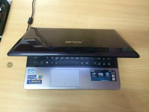 Asus k45a i3 3110 2gb 500gb máy đẹp long lanh