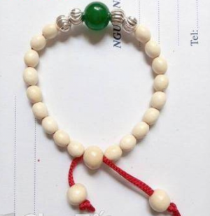 Vòng dâu tằm cho bé
