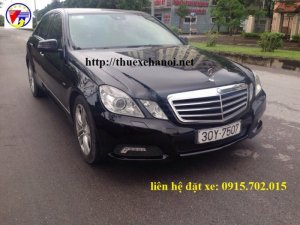 Cho thuê xe cưới Mercedes e300