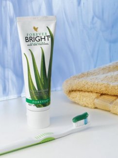 Kem đánh răng nha đam forever bright toothgel