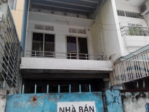 Bán nhà Q1, cách MT 1 căn. Gía 4.5 tỷ