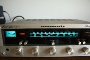 Amply marantz 2215b