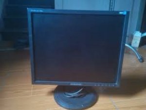 Bán bộ máy tính Biostar N68s3 AMD ram3 LCD 17