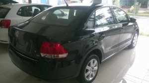 Xe Volkswagen Polo Sedan 1.6L 6AT, màu đen, nhập nguyên chiếc Thương hiệu Đức