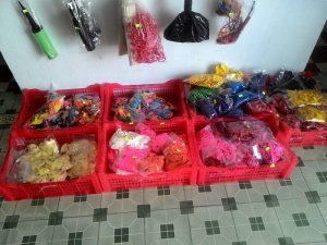 CHUYÊN CUNG CẤP SỈ VÀ LẺ CÁC LOẠI BÓNG BAY nghệ thuật và các dụng cụ liên quan