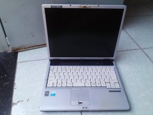 Laptop fujitsu 8220