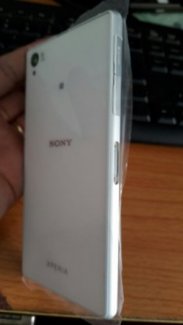 Xác Sony Z1 nguyên cây còn màn hình mới !