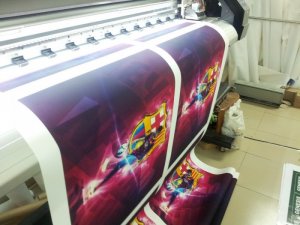 Chất lượng in ấn trên vải canvas rất đẹp, thời gian hoàn thành bản in tranh treo tường cũng nhanh chóng hơn so với các chất liệu khác. Vải canvas là loại chất liệu có độ sáng trọng và cao cấp, do đó sở hữu một bức tranh in từ chất liệu này sẽ giúp cho không gian của bạn không còn đơn điệu mà trở nên rất sang trọng và cuốn hút.