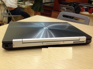 Bán Laptop HP Workstation 8760W i7 2860QM 8cpu 2.5ghz