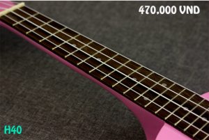 Đàn Ukulele màu hồng cực dễ thương và thêm phần nữ tính dành cho các bạn nữ. Hy vọng, với sản phẩm đàn này sẽ thêm phần lựa chọn cho các bạn nữ nhé !
☛ Thông tin chi tiết về sản phẩm:
- Loại: Soprano 21'
- Mặt đàn: gỗ Basswood
- Lưng và hông: gỗ Basswood
- Cần và đầu đàn: gỗ Basswood
- Lưng ngựa và lược đàn: Nhựa ABS
- Khóa đàn: dạng bánh răng hở hoặc đóng kín
- Lỗ thoát âm: Hình tròn
- Số dây: 4 dây Nilon
- Âm tốt, ngân và vang
- Bảo hành: 12 tháng
- Giá: 470,000đ/cây.
- Phí vận chuyển: từ 20,000đ-50,0000đ/lượt
.................................................................................................
➡ Để được tư vấn, mua và giao hàng tận nơi trên toàn quốc.