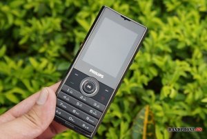 Philips Xenium X513 pin 2 tháng vỏ kim loại