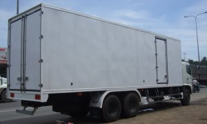 Xe tải HiNo 3 chân 16 tấn thùng dài 7.8m 9.4M thùng kín thùng mui bạt giá rẻ
