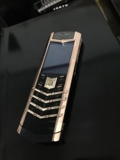 Vertu Signatura xách tay cao cấp