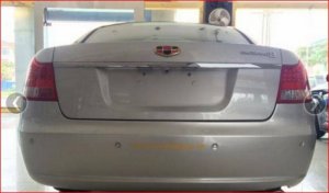 Geely Emgrand EC820 2.0 nhập khẩu mới 100%