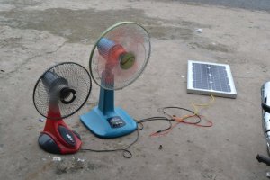Bộ Quạt năng lượng 22 watt
