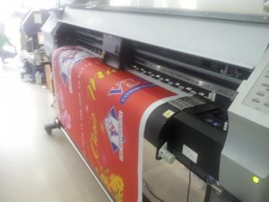 In phông nền silk cao cấp được In Kỹ Thuật Số trực tiếp thực hiện trên máy in Mimaki Nhật Bản hiện đại, máy mới 100%, nhập khẩu nguyên chiếc trực tiếp từ nước ngoài