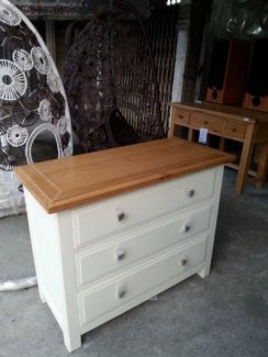 Tủ ngăn kéo gỗ sồi màu trắng EML-CH3