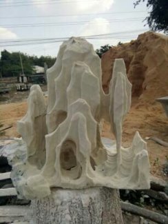 Hòn Non bộ mini đẹp trang trí cho ngày Tết sang trọng hơn