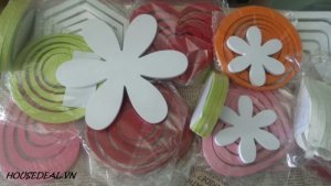Vòng gỗ dán tường hình hoa