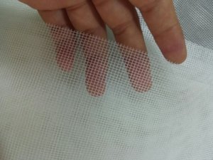 Lưới thủy tinh với mắt lưới vừa đủ ngăn muỗi nhưng không làm cản không khí lưu thông trong ngôi nhà bạn.