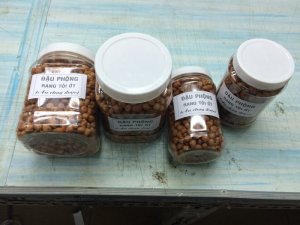Đậu phộng rang tỏi ớt giòn tan trong từng hạt, an toàn vệ sinh thực phẩm