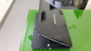 Bán TOSHIBA Satellite C840 i3 - 3110M ram 2G hdd 500G máy nguyên tem
