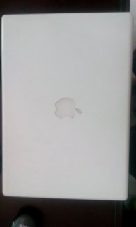 Macbook 2007 vỏ nhựa giá  rẻ