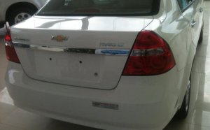 Bán xe chevrolet aveo 1.5 LT