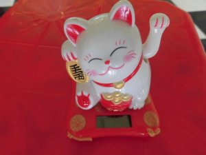 Trắng: hạnh phúc, thuần khiết, và những điều tốt lành sẽ đến.