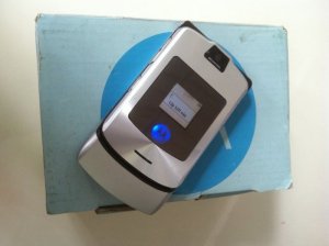 Motorola V3i màu xám mới giá rẻ