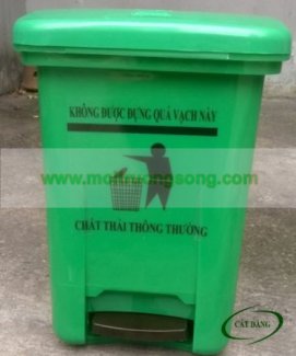 Thùng rác y tế đạp chân