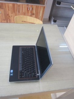 Laptop Dell Latitude 6320, máy nhập khẩu, đẹp không tỳ vết giá sinh viên