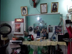 Cần sang gấp tiệm tóc nữ