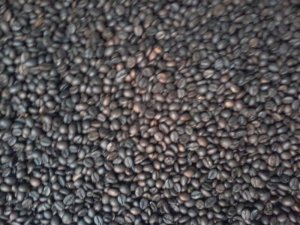 Cafê nguyên chất tiết ra tinh dâu từ hạt cafê 100%