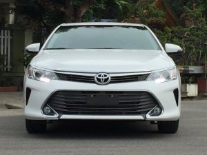 Toyyota Camry 2.0AT Nhập Khẩu 2016