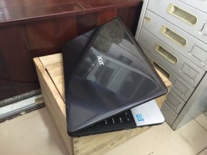 Acer E1-571 I3 3120M. 2G. 500G. Nvidia GF...