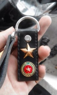 Móc khoá da công an