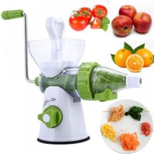 Máy xay ép bằng tay Manual Juicer chỉ cần dùng tay quay là bạn đã có những ly sinh tố thơm ngon và những ly nước ép trái cây bổ dưỡng!
