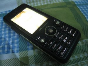 Điện thoại Sony Ericsson W660i, thẻ 1Gb. Ship COD toàn quốc tận nhà.