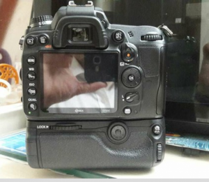 Máy ảnh Nikon D7000 grip pixel