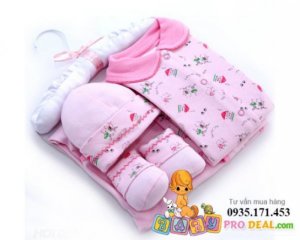 Set quà tặng đầy tháng cho bé sơ sinh