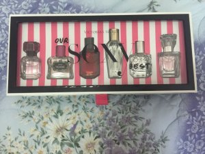 Nước Hoa chính hãng giftset mini đồng giá