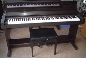 Piano Roland Hp 1000s