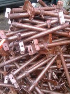 Kích chân U, bằng rỗng hỗ trợ các công trình xây dựng thuận tiện và nhanh chóng hơn