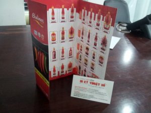 In brochure cho Cholimex - công ty thực phẩm | Sử dụng để gửi đến khách hàng tại các chợ, siêu thị, cửa hàng thực phẩm, phát miễn phí tại các hội chợ, chương trình ẩm thực,... | In brochure giấy coucher cứng (định lượng cao), gấp 3 (cấn 2 đường)